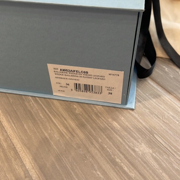 Lanvin burgundy patent wedge ballet shoes, size 38 (8 us) - Picture 4 of 8